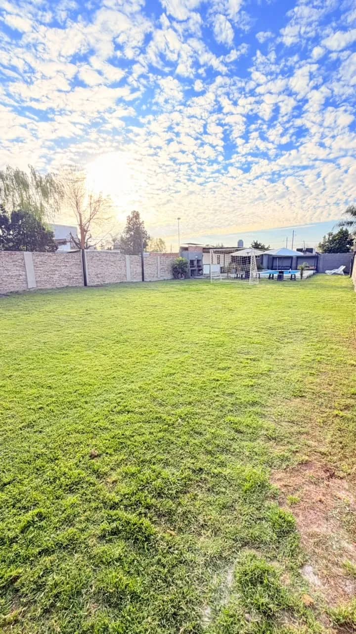 Parque y pileta de la Quinta Veko Sur para alquiler