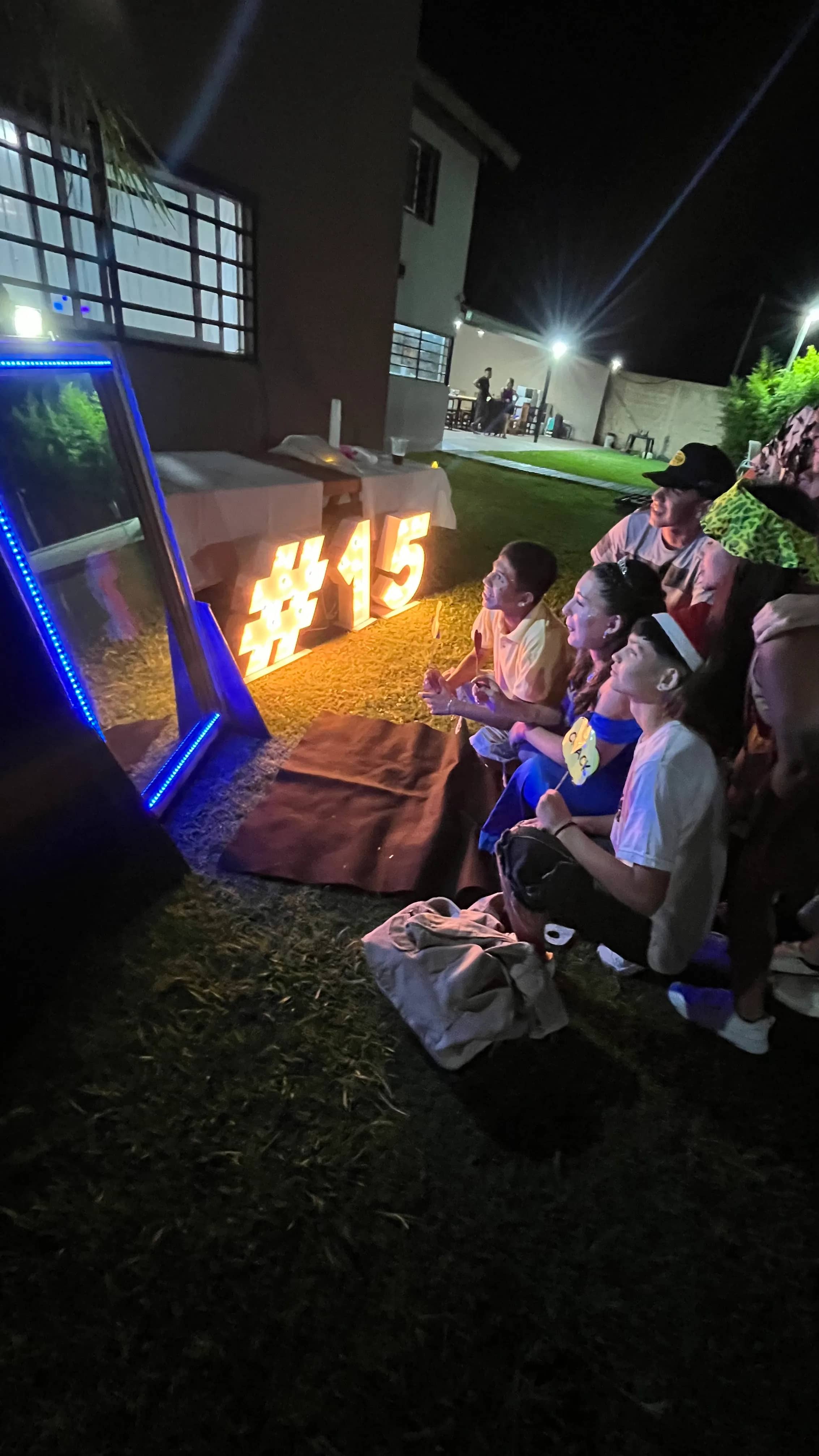Espejo Mágico de fotos interactivo para casamientos y eventos sociales