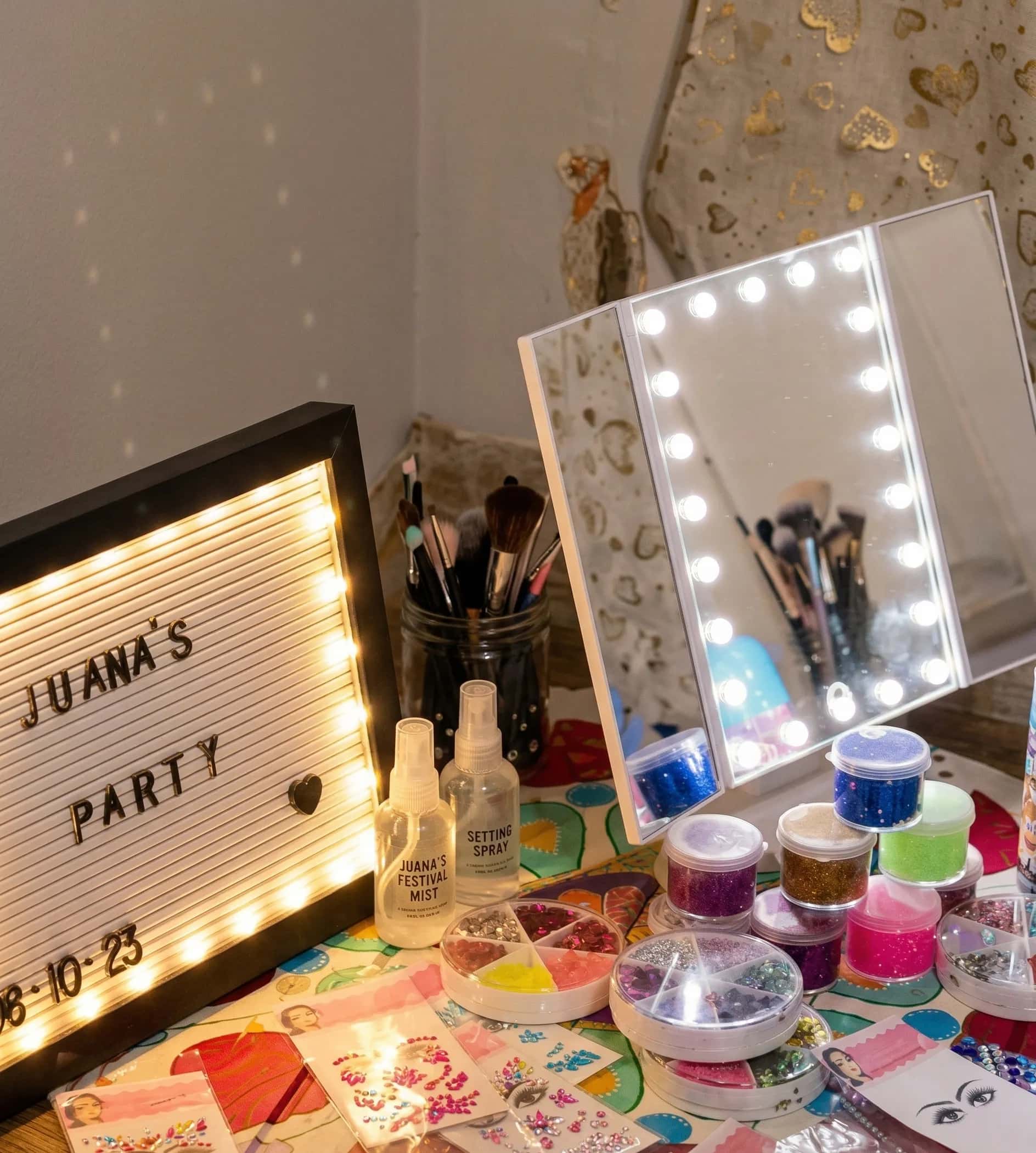 Servicio de Glitter Bar para maquillaje artístico en fiestas y 15 años